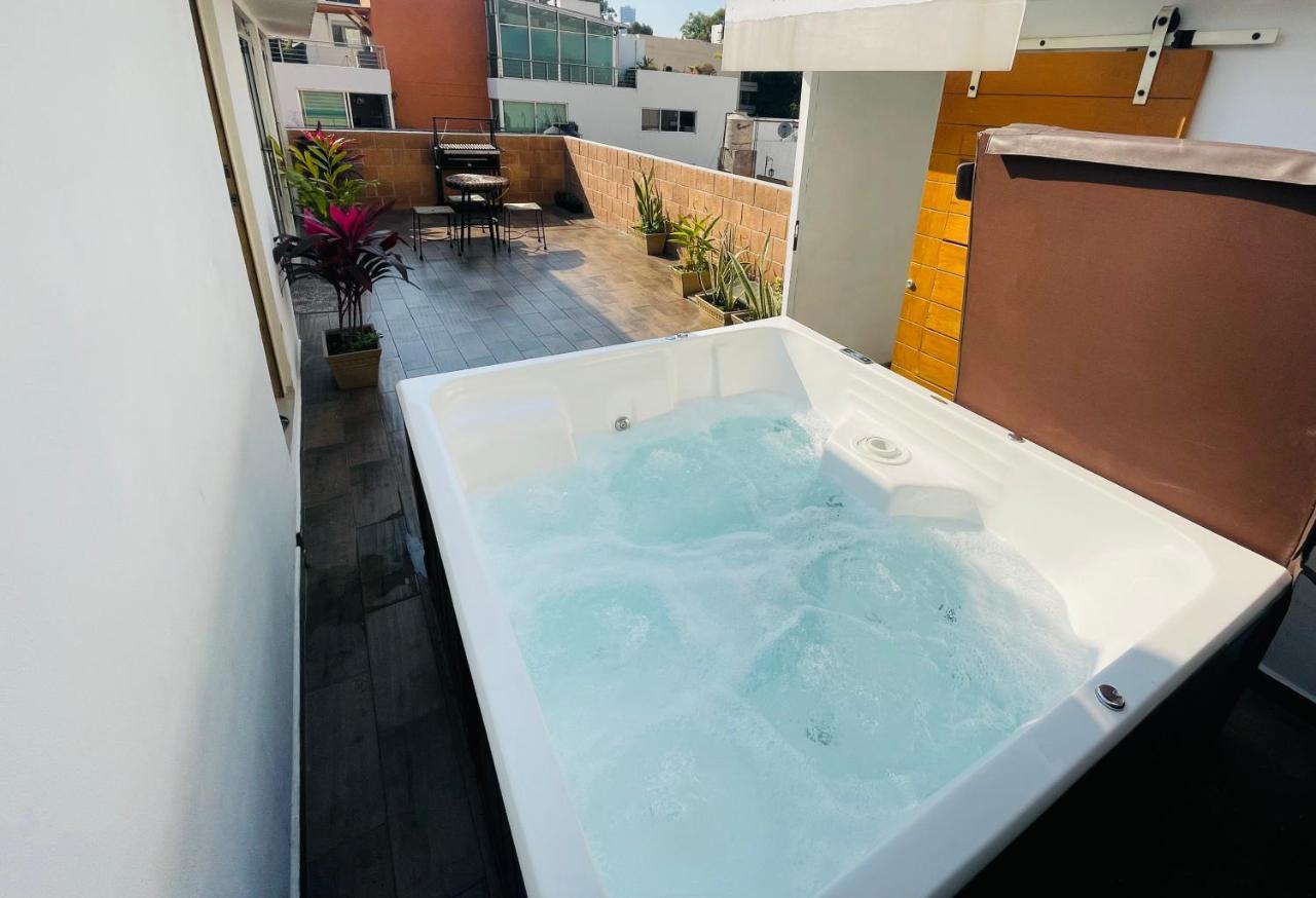 Napoles & Suites