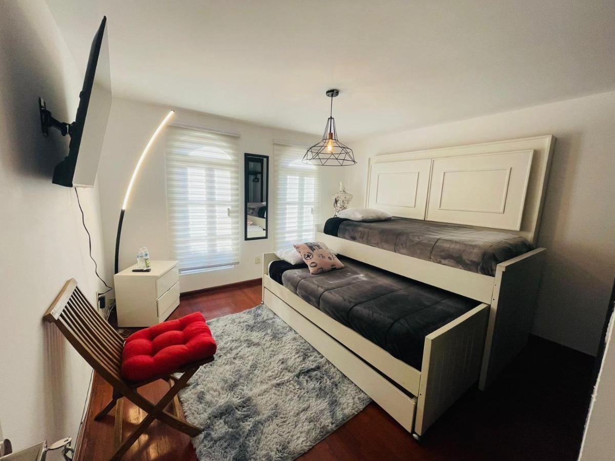 Napoles & Suites